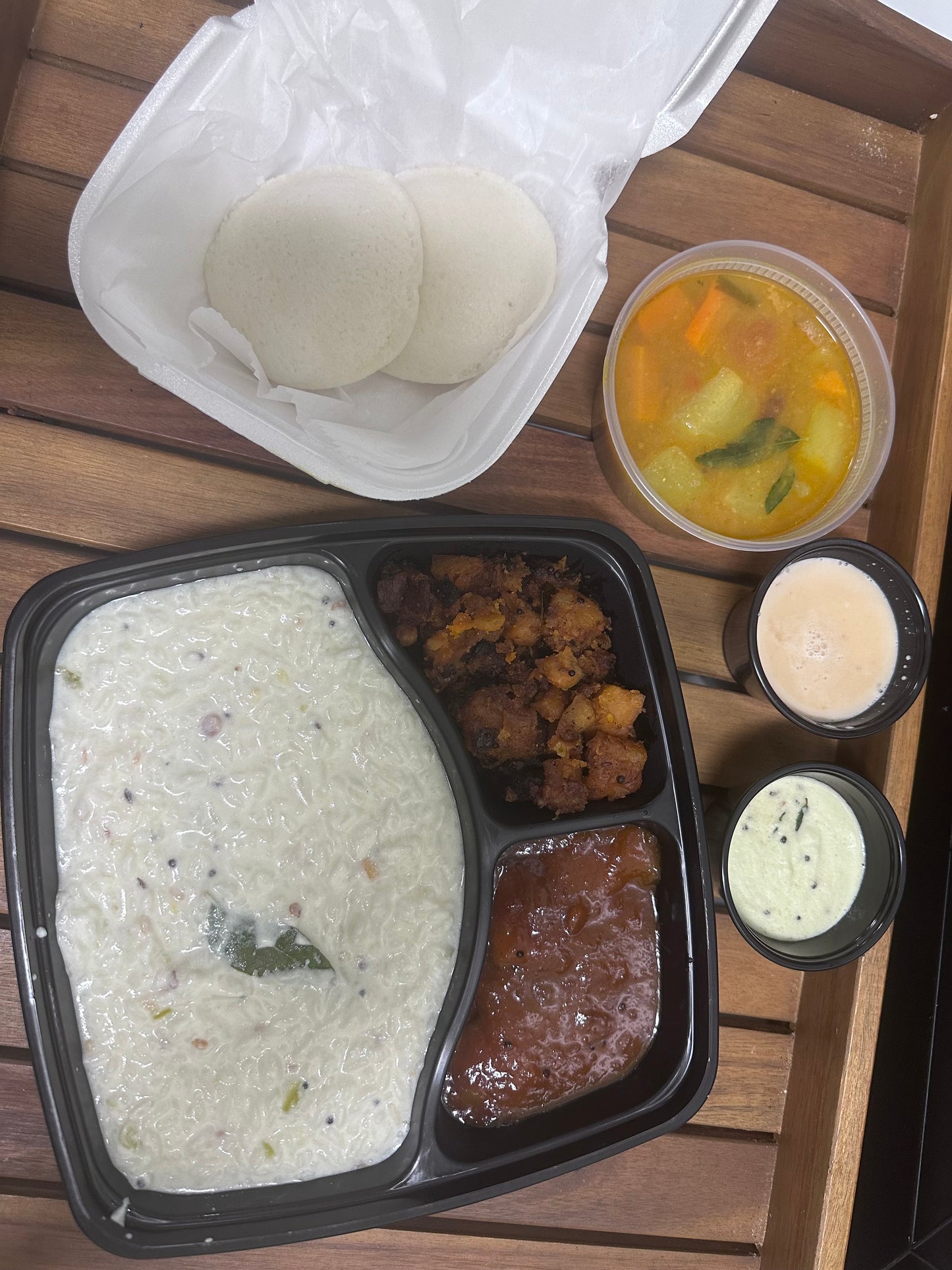 Veg Meals (Curd Rice, Potato Fry, Mango Pachadi, Idli, Sambar, Chutney, Payasam/Kheer)