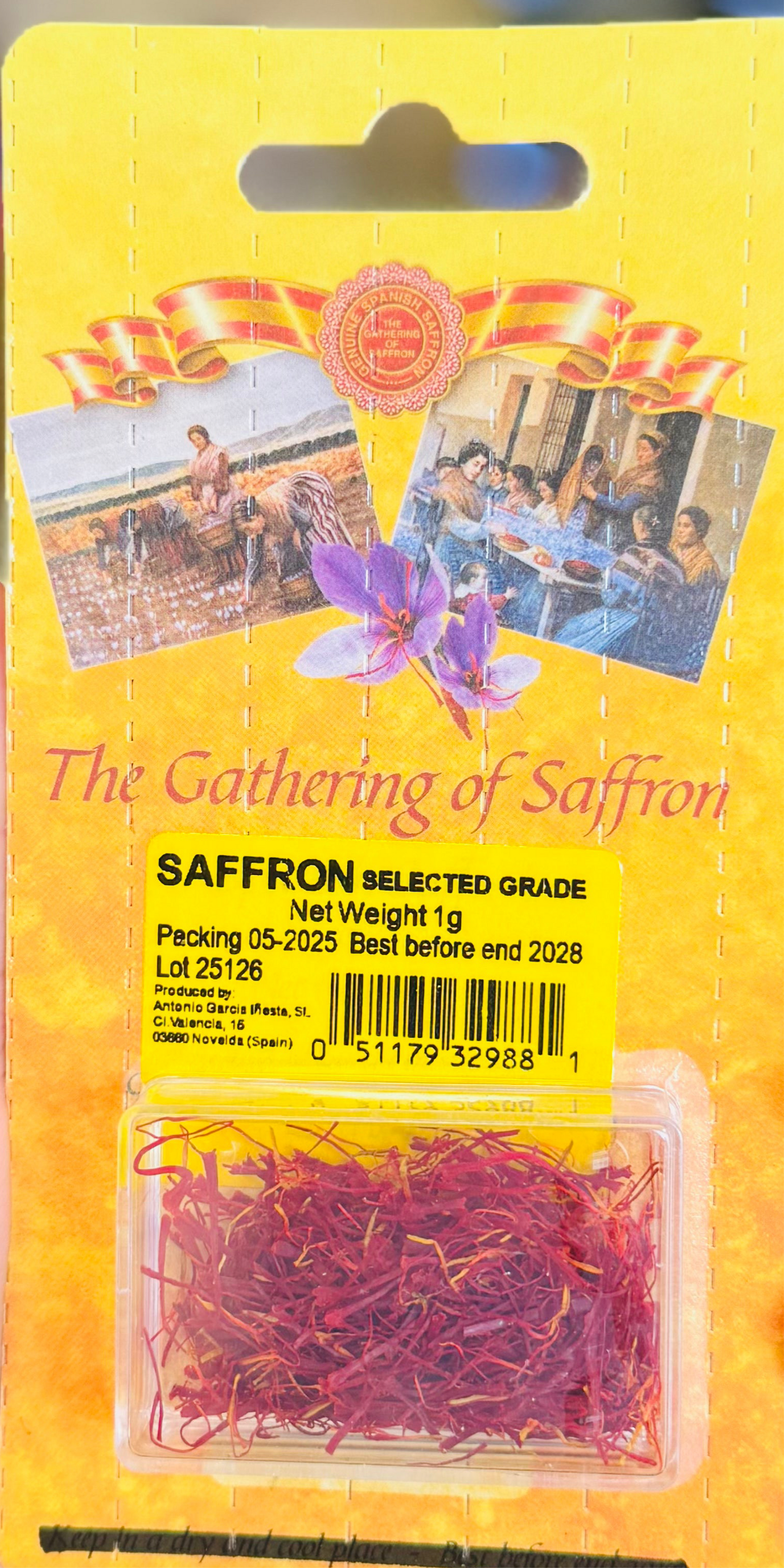 The Gathering Of Saffron Spices Selected Grade Spanish Saffron 1g