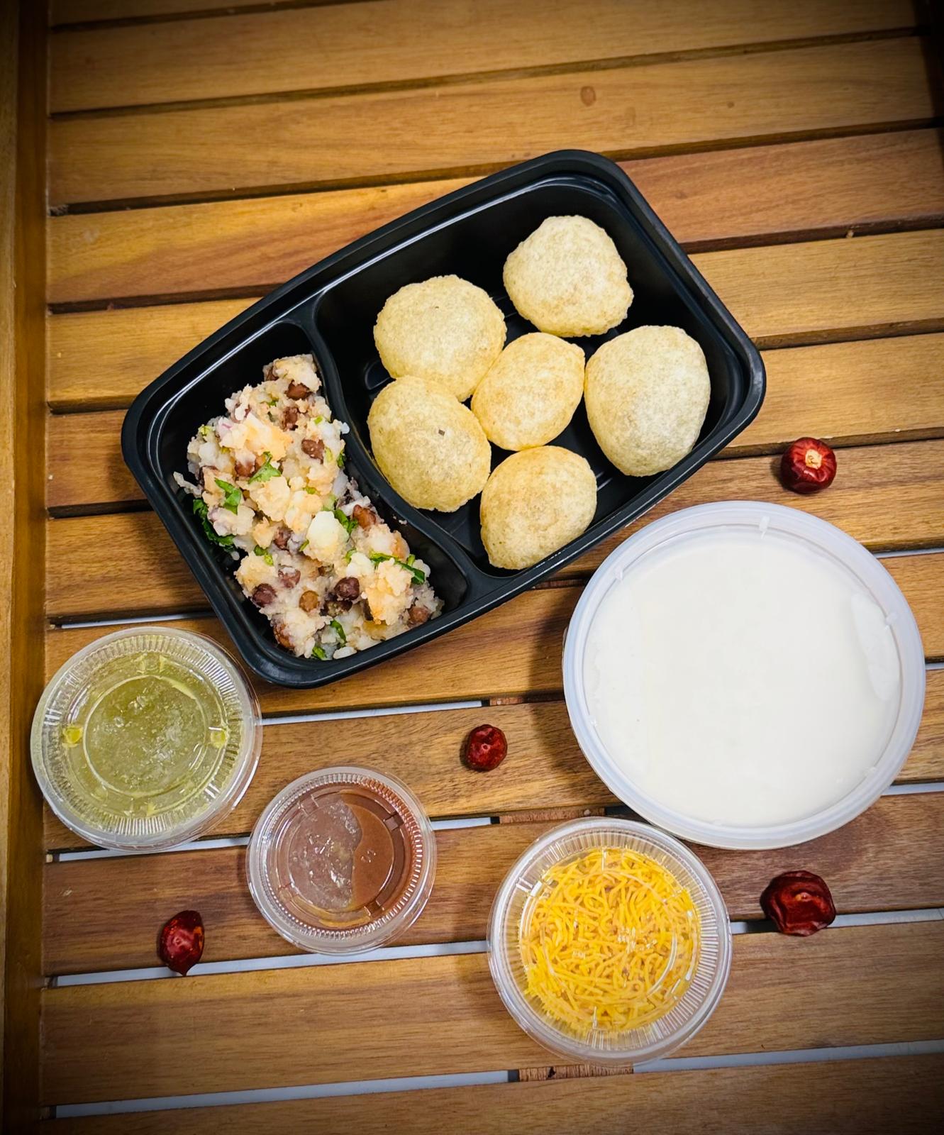 Street style Dahi puri