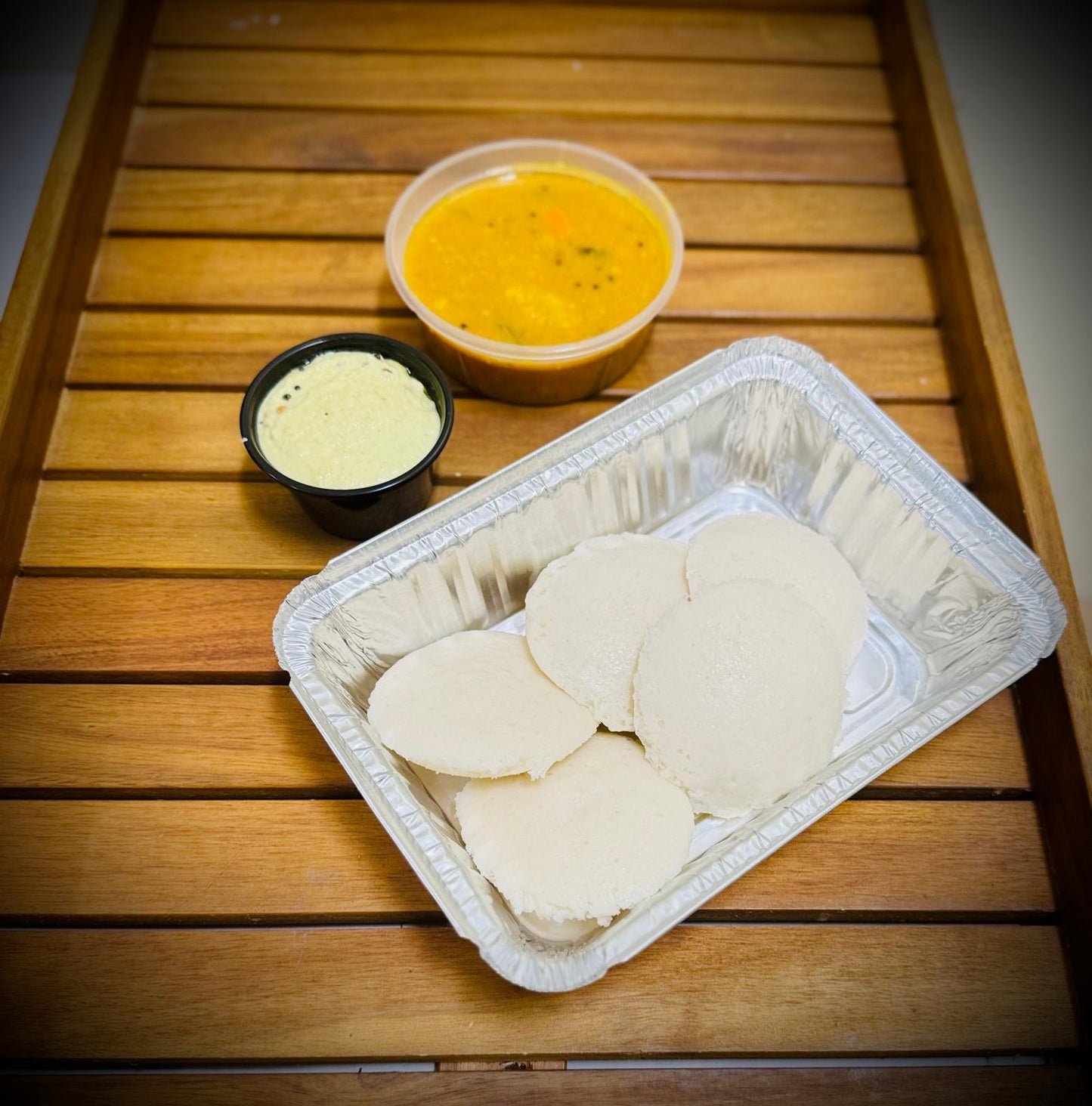 Ammas Special Idili Combo - VEG ( 5 Idili with Sambar & Coconut or Kara Chutney )