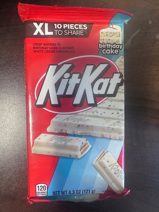 Kit Kat Candy XL Birthday Cake Flavour 4.3oz / 121g