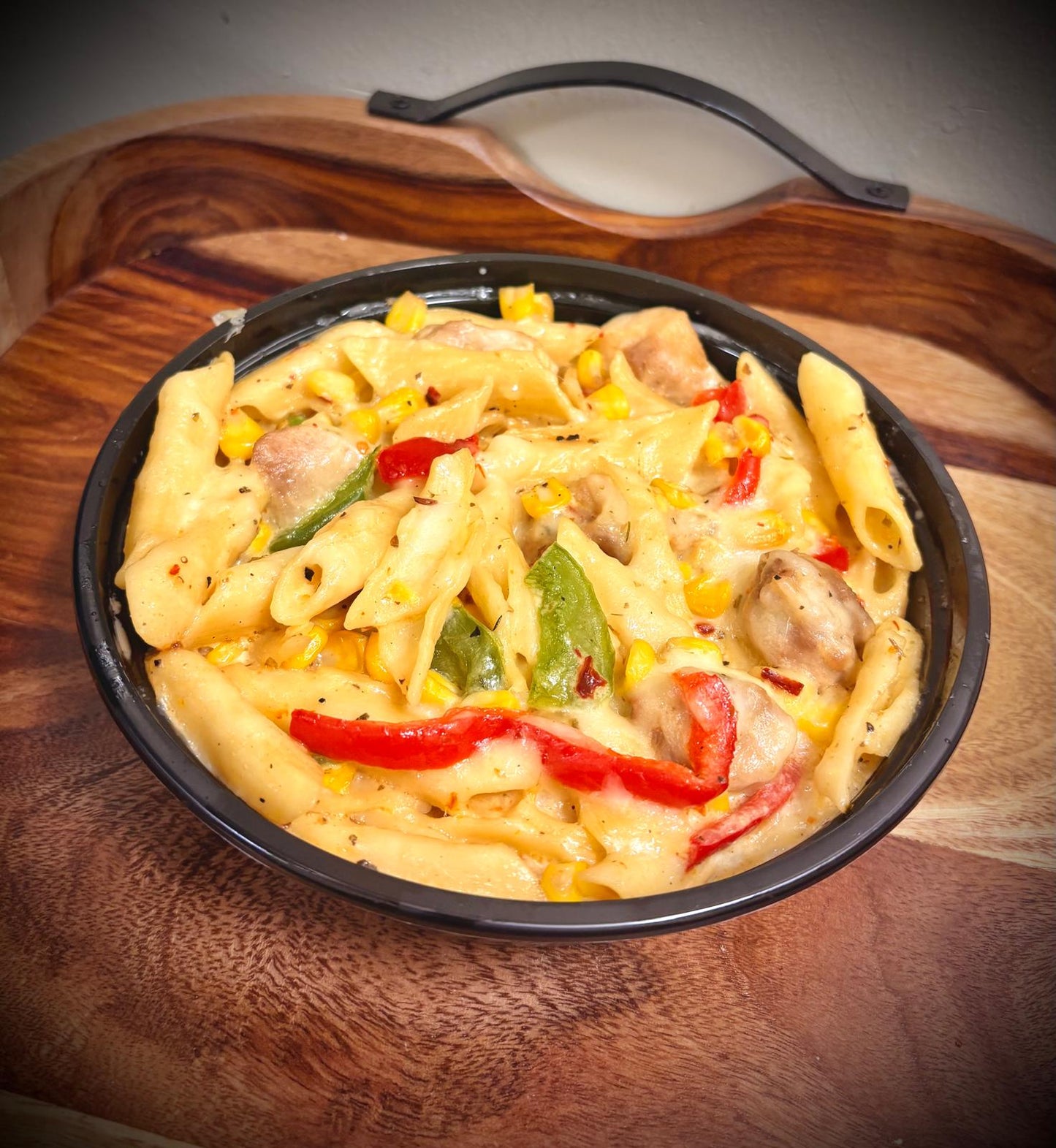 Creamy & Cheesy White sauce Chicken Pasta