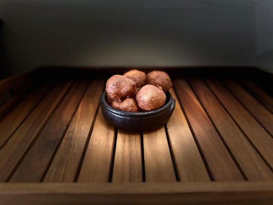 4 Mysore Bajji/Bonda with chutney